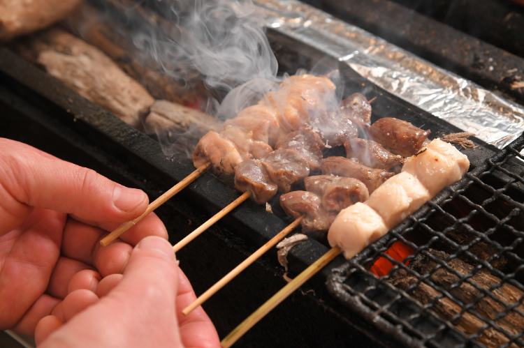 焼き鳥屋開業は儲かる？焼き鳥屋開業のメリット・デメリットを解説！ | テンポスフードメディア